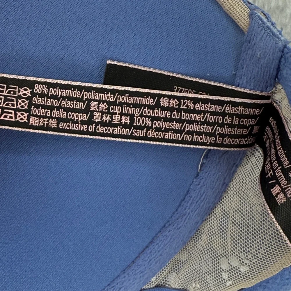 Victoria's Secret Very Sexy Push Up Bra 32DD/E70‎ Blue Lace Criss Cross Back